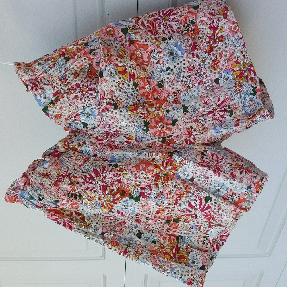 Flowery Shorts